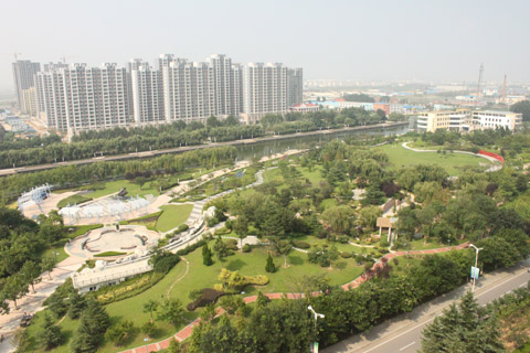 �������Y