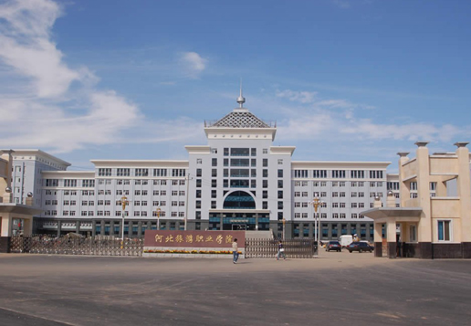 �������Y