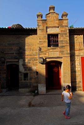 �������Y